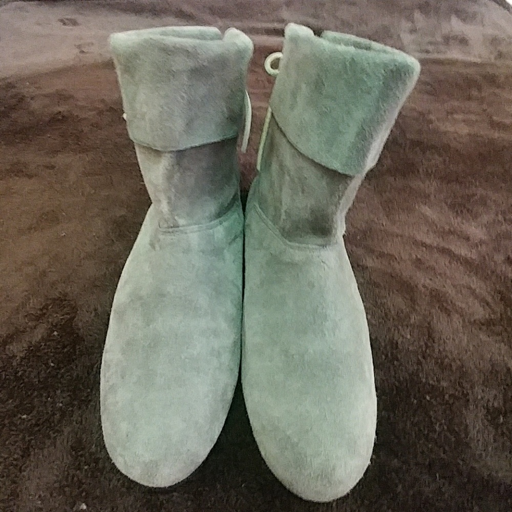 Soft Suede Gray Ankle Cuff Booties sx 9